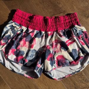 Pink/White Floral Lululemon Tracker Shorts Size 12